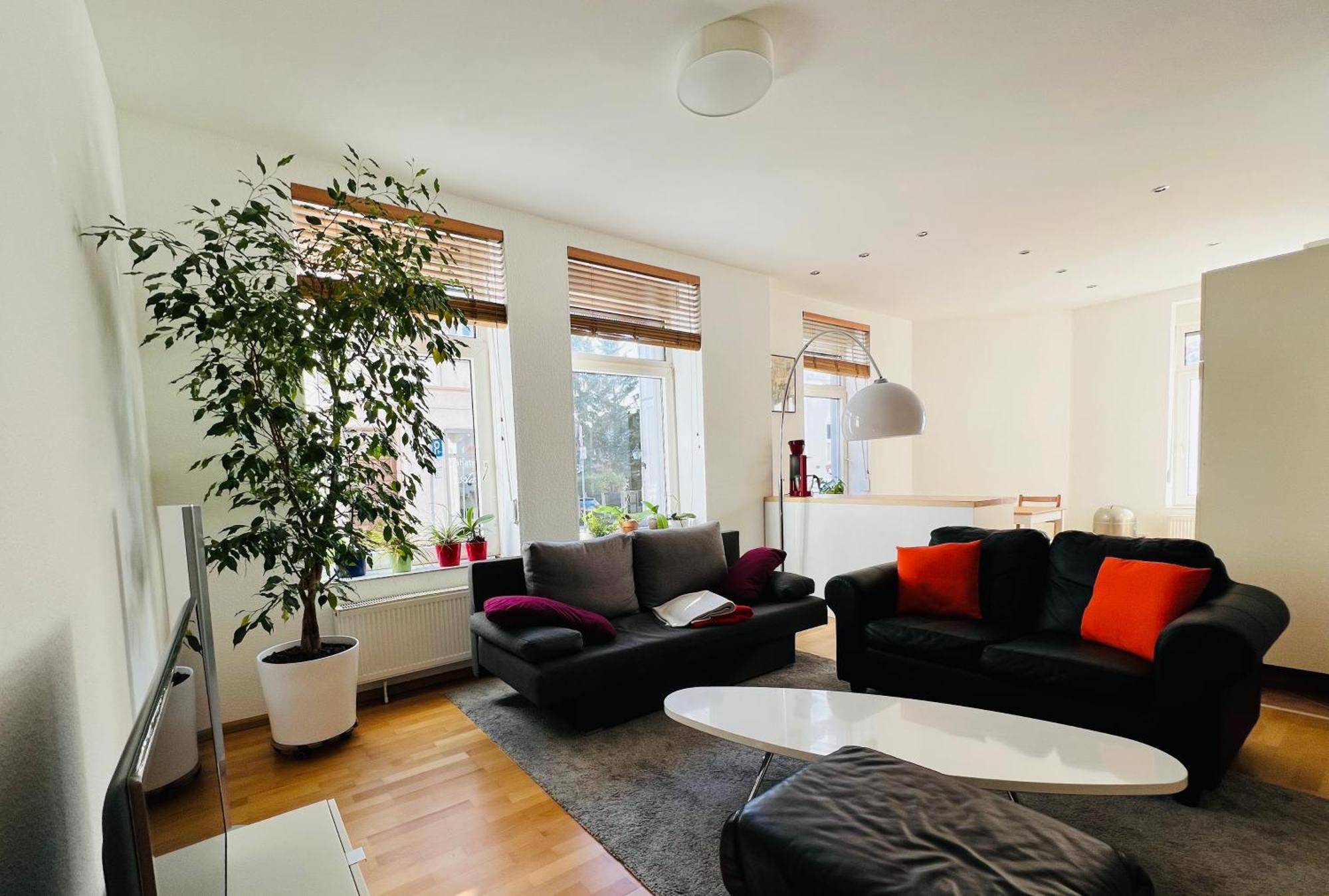 Grosses Und Helles Innenstadt Apartment - Ferienwohnung บาดฮอมบูร์ก ฟอร์ แดร์เฮอเฮอ ภายนอก รูปภาพ